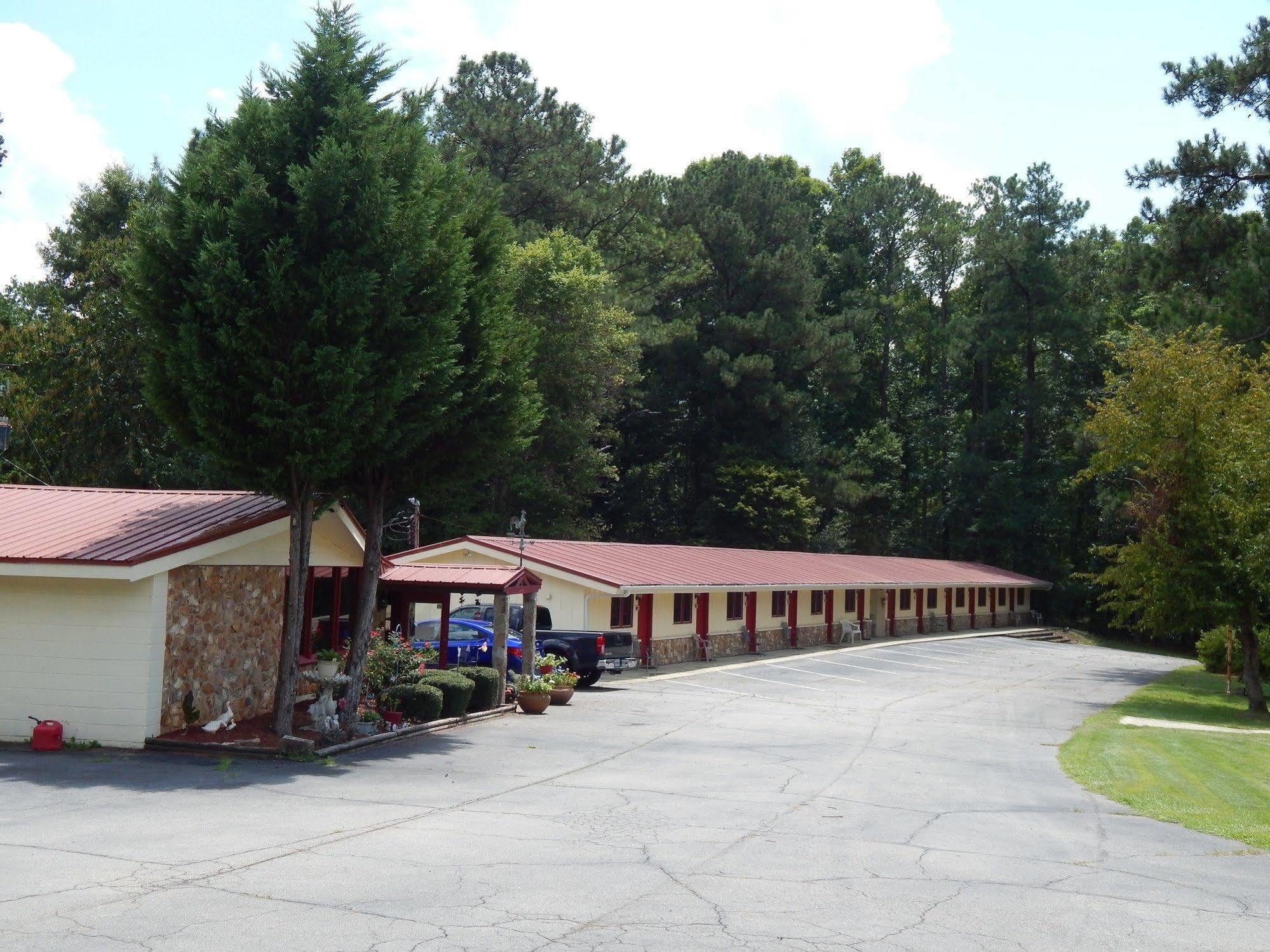 Valley Inn - Hamilton Ga Екстериор снимка