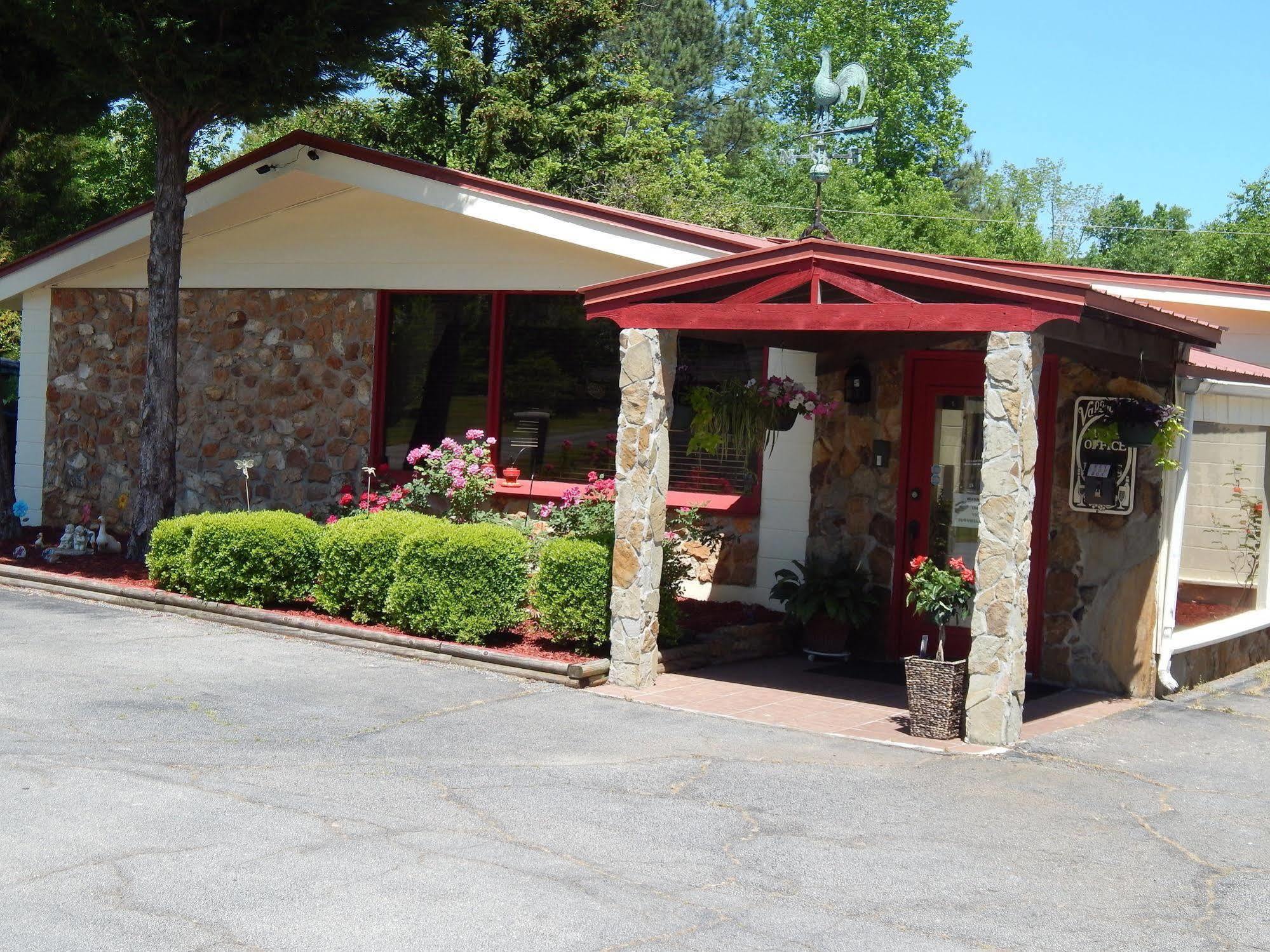 Valley Inn - Hamilton Ga Екстериор снимка